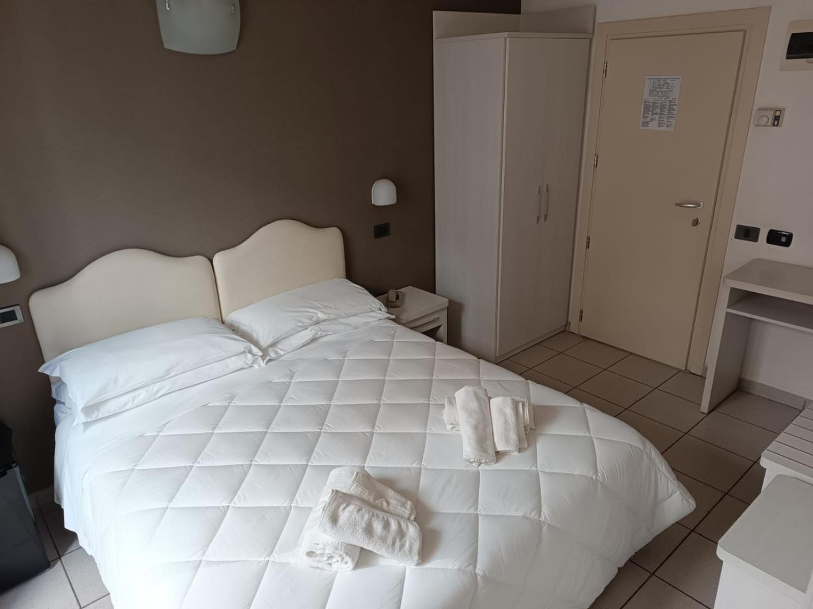 Hotel Berenice 里米尼 外观 照片