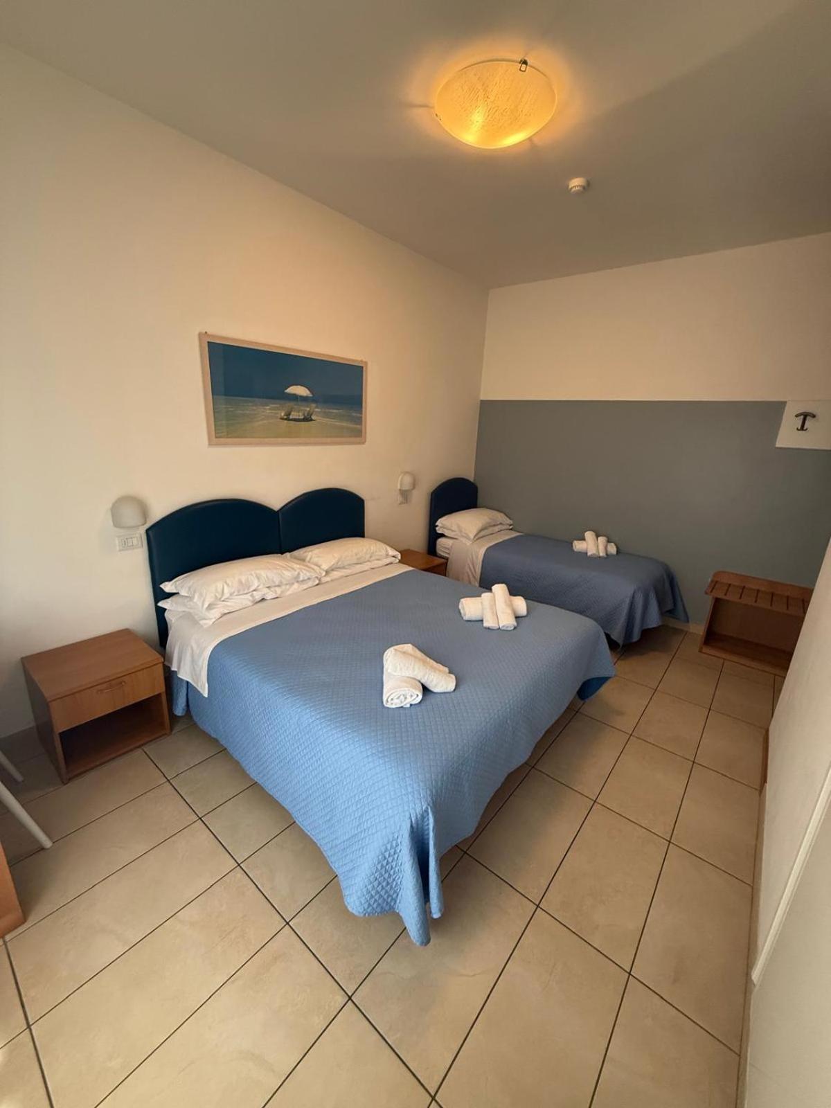 Hotel Berenice 里米尼 外观 照片
